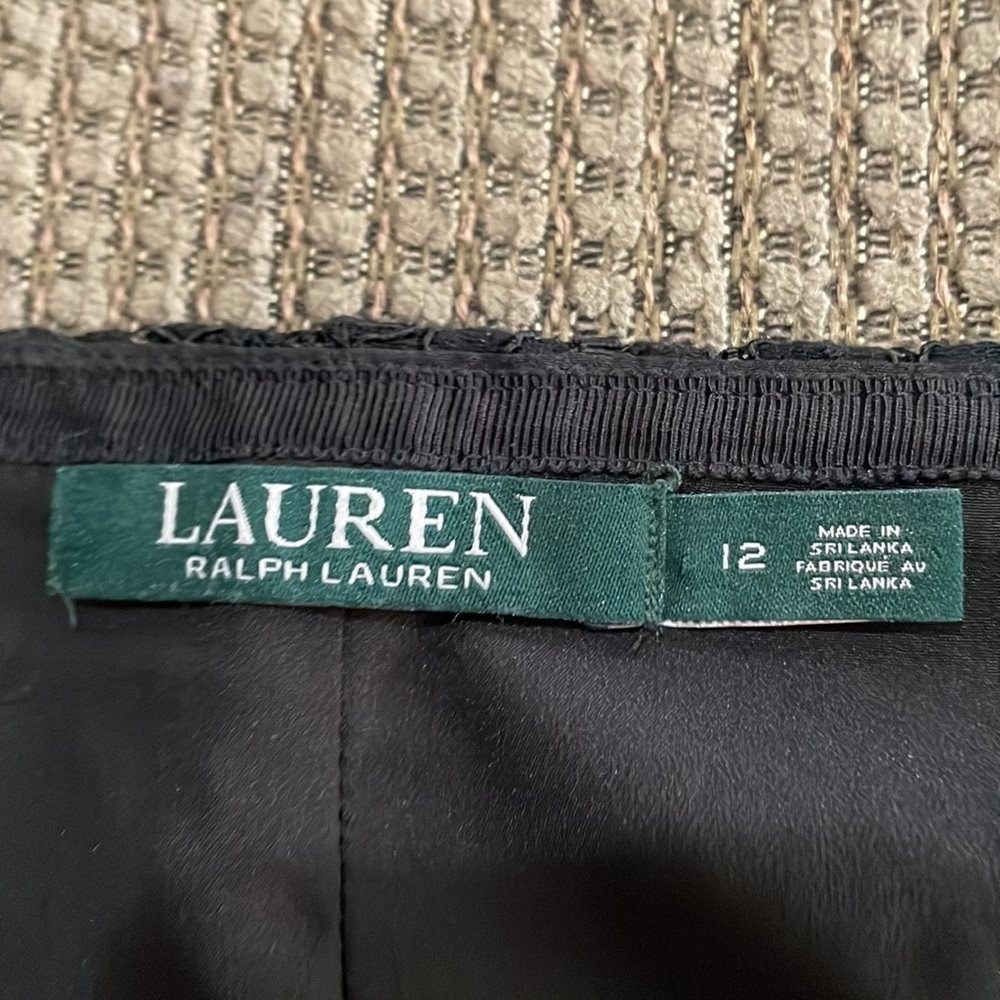 Ralph Lauren black lace skirt (sz 12) - Picture 5 of 8